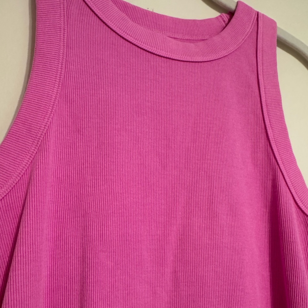 Old Navy Hot Pink Ribbed Tank Top - Picture 3 of 5